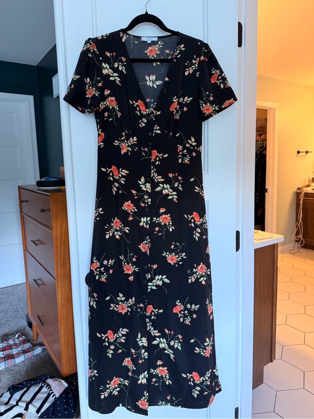 RIHOAS Black Floral V‑Neck Short Sleeve Maxi Dress with Red Roses